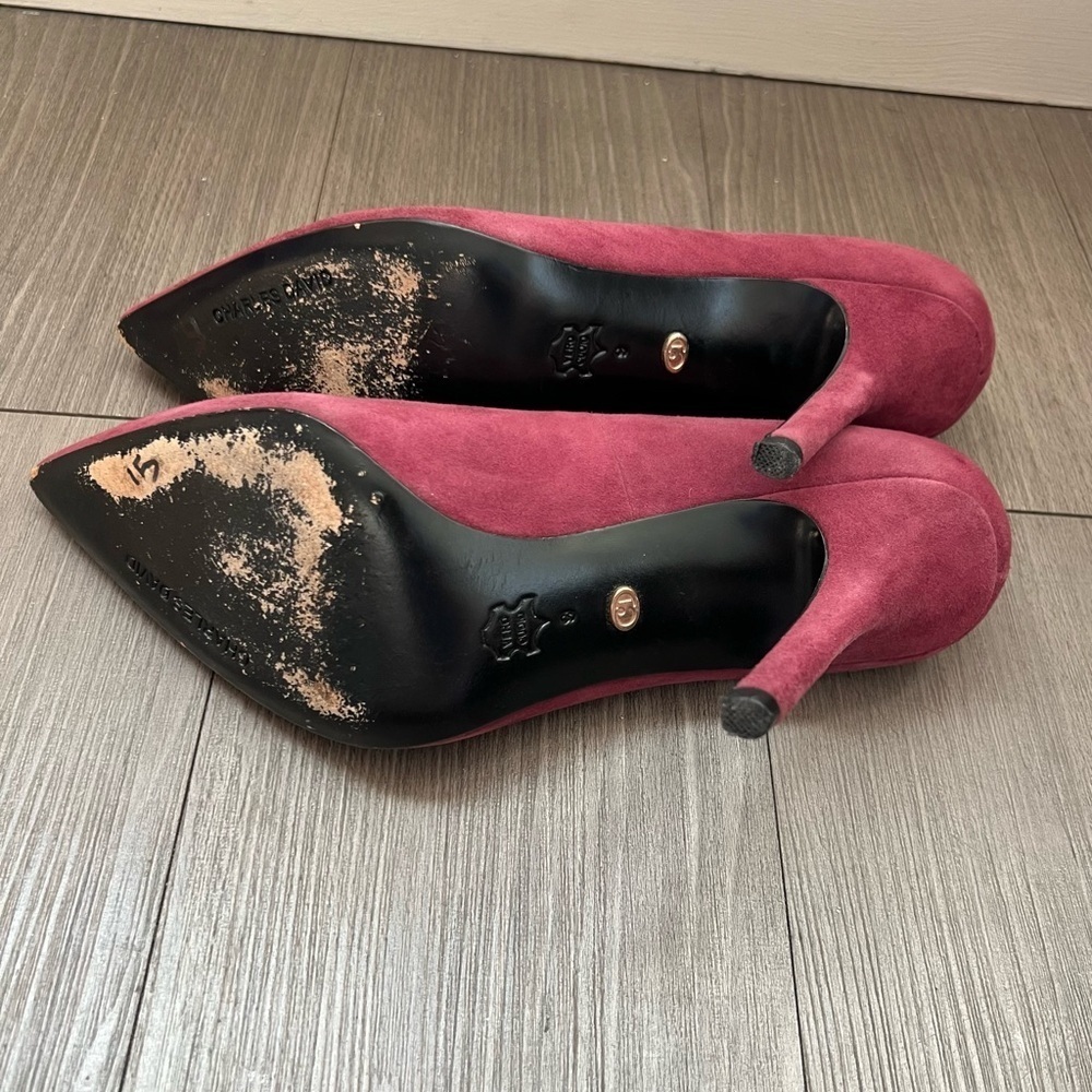 00s Charles David Magenta Pointed Toe Suede Heels Leather Sole Size W6 - Picture 4 of 8